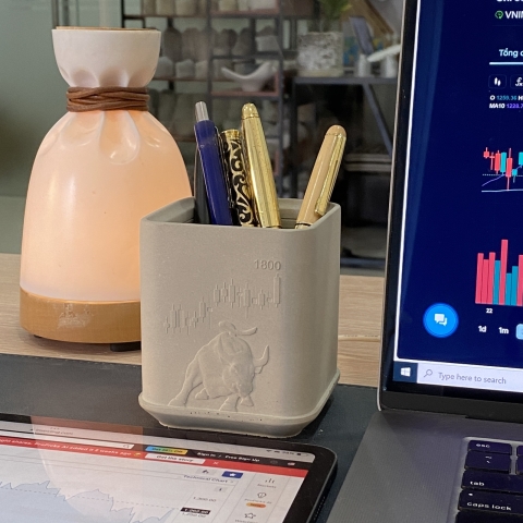 LỌ CẮM BÚT KAFI